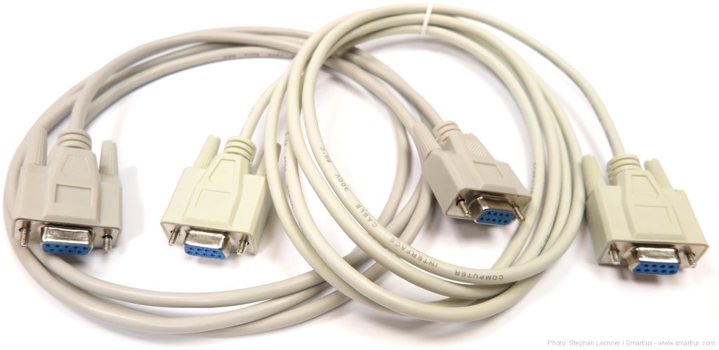 Null modem cable and straight cable